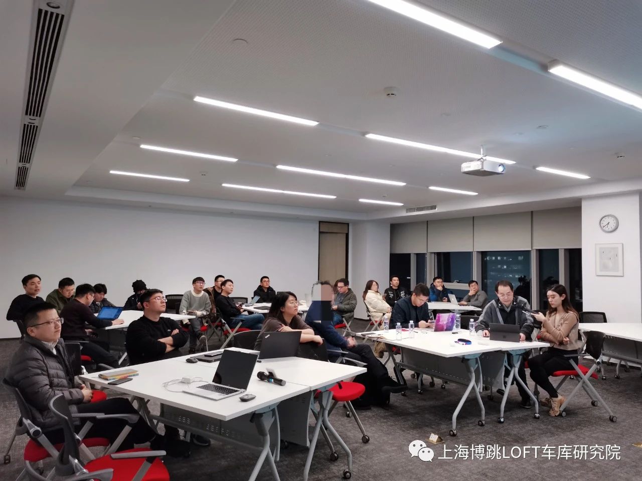 襄阳杭州LOFT车库专题会