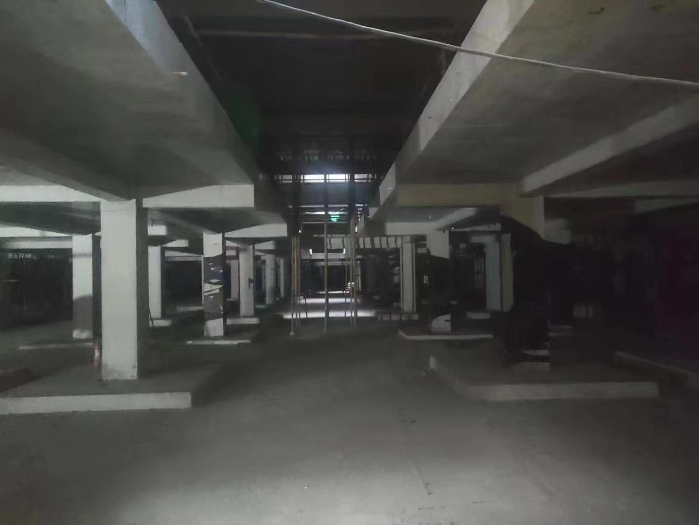 襄阳山东又一个上海博普LOFT车库拔地而起